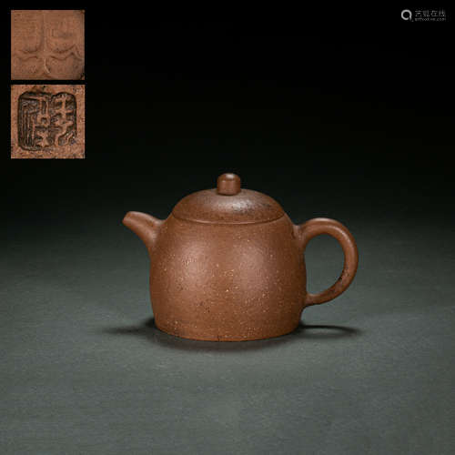 CHINESE ZISHA TEAPOT BY YANG PENG, QING DYNASTY