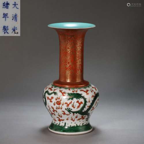 CHINESE FAMILLE ROSE PORCELAIN DRAGON VASE, QING DYNASTY GUA...