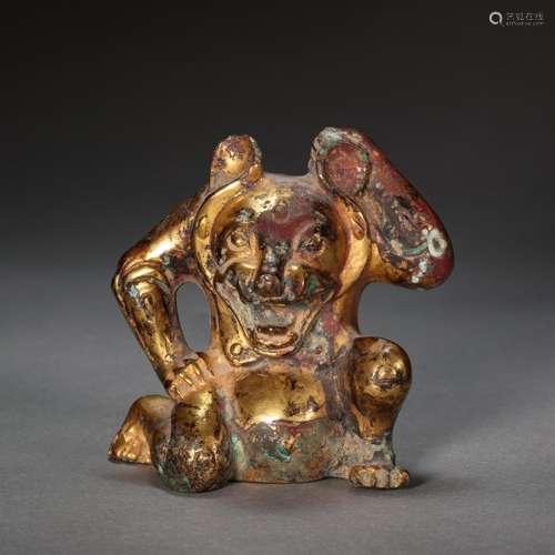 CHINESE BRONZE GILT BEAR, HAN DYNASTY