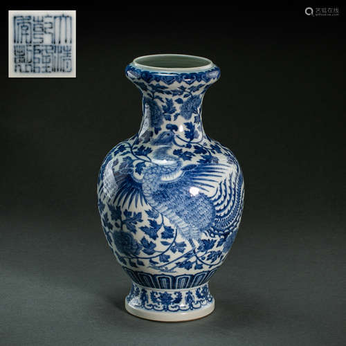 CHINESE BLUE AND WHITE PORCELAIN VASE WITH PHOENIX PATTERN, ...