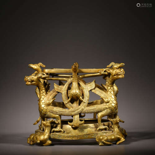Gilt bronze dragon head seat