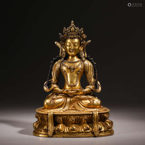Qing Dynasty Gilt Bronze
Buddha statue of Sakyamuni