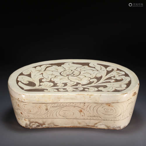 CHINESE CIZHOU WARE CARVED PILLOW, SONG DYNASTY