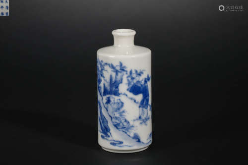 Qing Dynasty Blue and White Figure Snuff Bottle