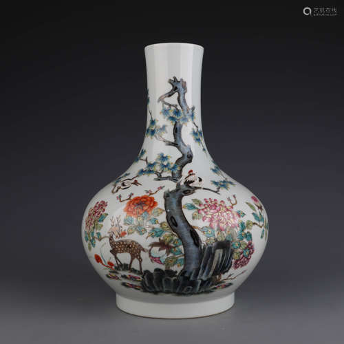 Famille rose flower crane deer pattern ornamental bottle