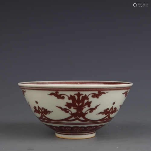 Red flower pattern bowl in glaze