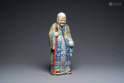 A CHINESE FAMILLE ROSE 'STAR GOD SHOU' FIGURE, 19T...