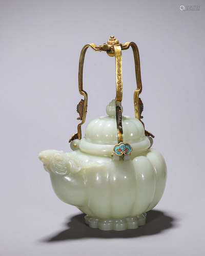 A Hetian jade goat head loop-handled pot