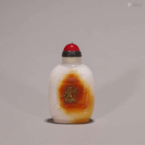 A figure patterned agate snuff bottle