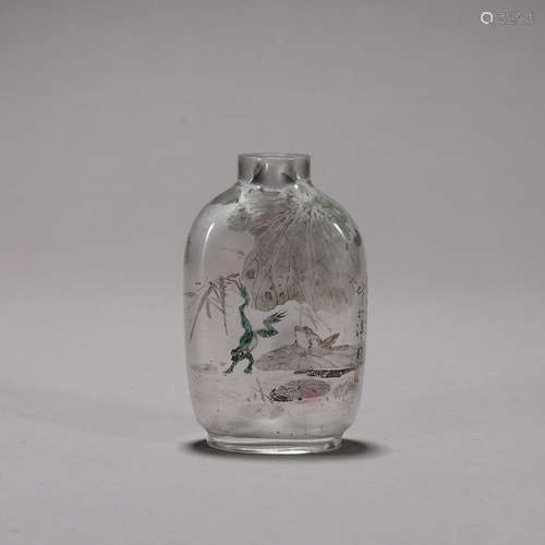 A frog patterned glass snuff bottle