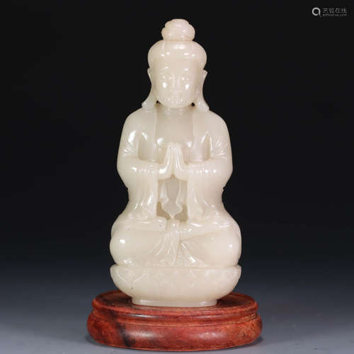 A Hetian jade buddha statue