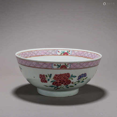 A famille rose flower porcelain bowl