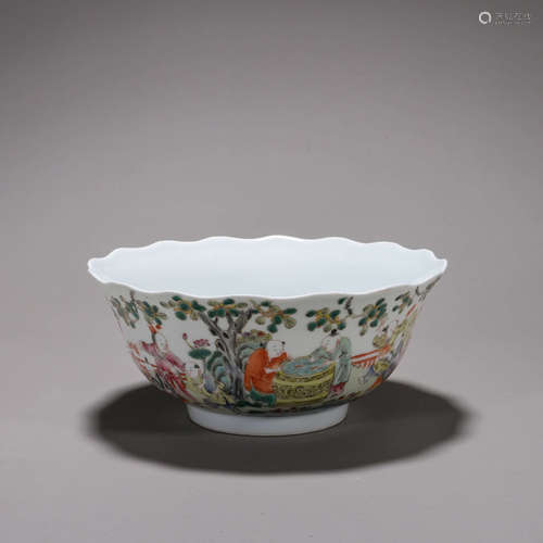 A famille rose figure porcelain bowl