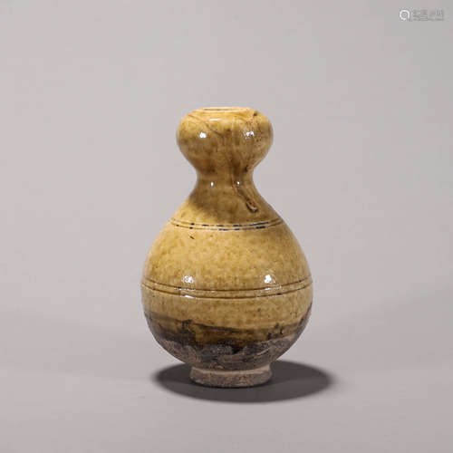 A yellow glazed porcelain vase