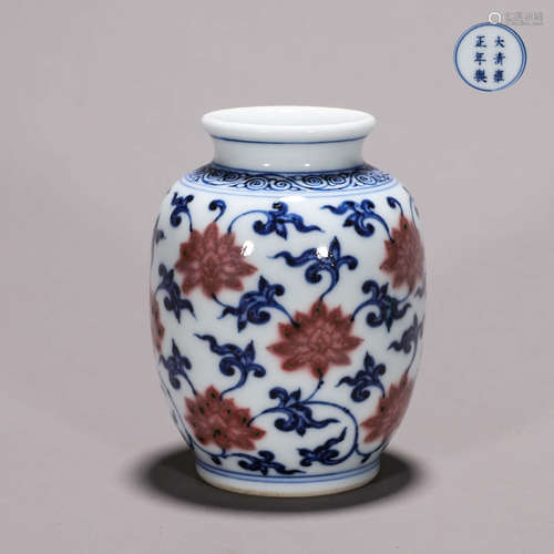 A blue and white underglaze red flower porcelain jar