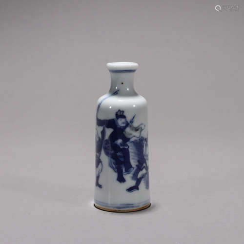 A blue and white figure porcelain snuff bottle