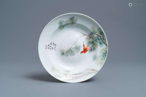 A CHINESE QIANJIANG CAI DISH WITH A BIRD IN FLIGHT, 19/20TH ...
