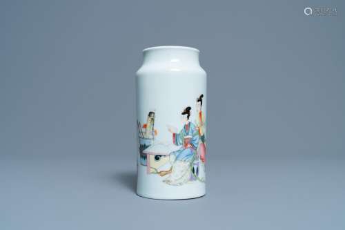 A CHINESE FAMILLE ROSE VASE WITH LADIES IN AN INTERIOR, REPU...