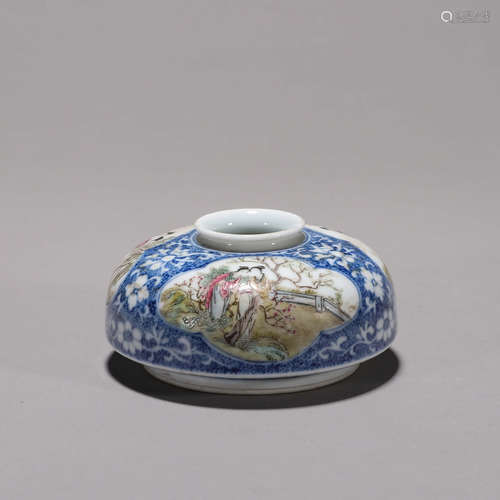 A blue and white famille rose figure porcelain water pot