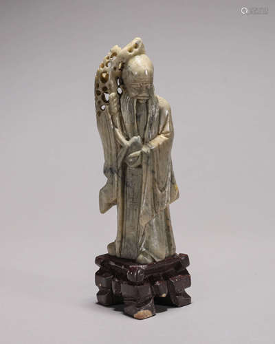 A Shoushan soapstone figurine