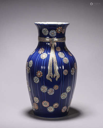 A blue glazed flower porcelain vase