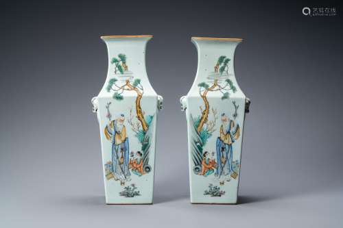 A PAIR OF CHINESE SQUARE QIANJIANG CAI VASES, 19/20TH C.
