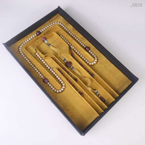 Qing Pearl Beads ceremonial necklace