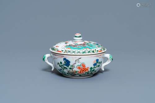 A CHINESE FAMILLE VERTE PORRINGER BOWL AND COVER, KANGXI