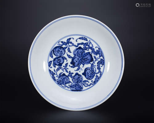 18th century, Blue and white glaze porcelain dish with nine ...