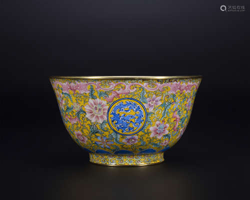 18th century, Copper Cloisonne enamel bowl with flowers