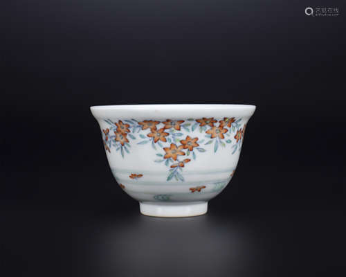 18th century, Famille rose porcelain flower pattern Bowl