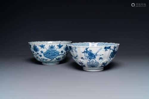 TWO CHINESE BLUE AND WHITE BOWLS, KANGXI AND WANLI