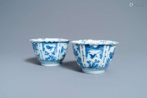 A PAIR OF CHINESE BLUE AND WHITE KRAAK PORCELAIN 'CROW&...