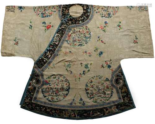 Embroidered Figural Medallion Silk Robe, Daoguang