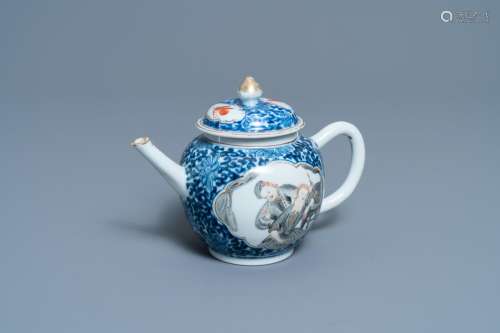 Lot 698: A CHINESE BLUE, WHITE AND GRISAILLE TEAPOT AND COVE...
