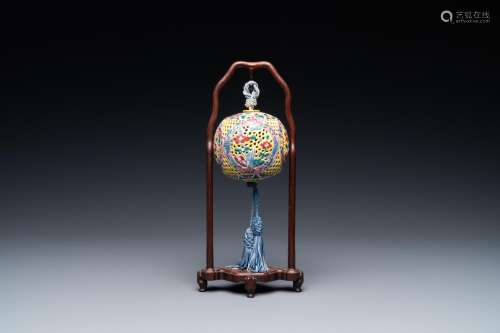 Lot 715: A CHINESE RETICULATED FAMILLE ROSE FRAGRANCE BALL, ...
