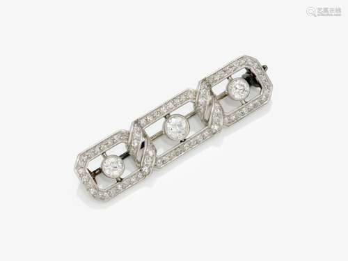 An Art Deco brooch with diamonds