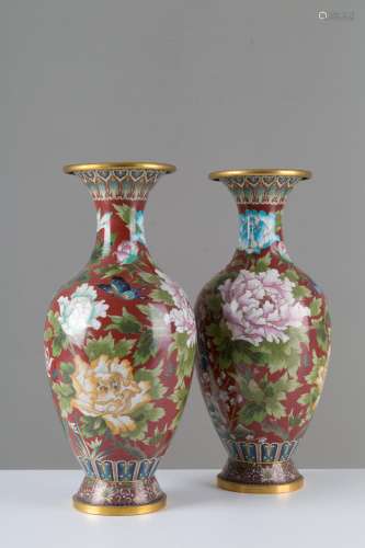 Pair of chinese cloisonnè vases. 20th century