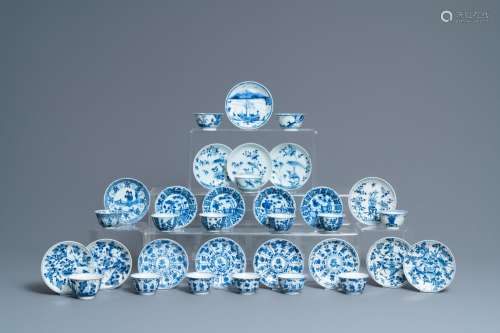 Lot 956: FIFTEEN CHINESE BLUE AND WHITE CUPS AND EIGHTEEN SA...