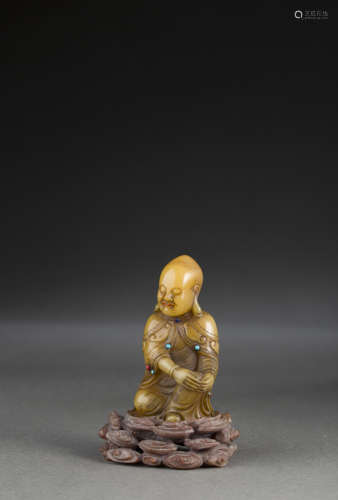 Yellow Stone Ornament in Arhat Statue from Qing