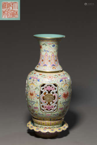 Famille Rosed Vase from QianLong