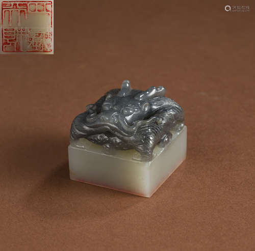 Hetian jade seal of the Qing Dynasty