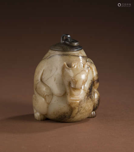 Ancient jade bear shaped pot