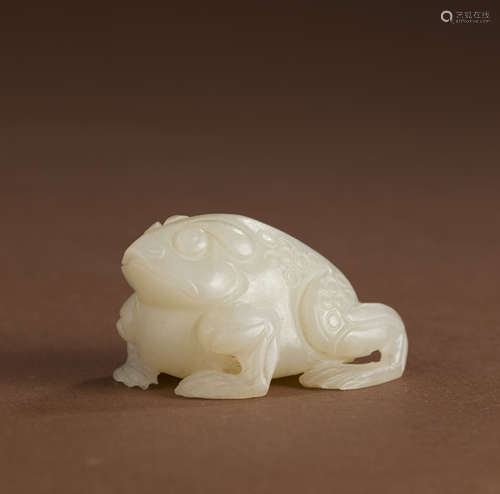 Hetian jade and gold toad in qing Dynasty