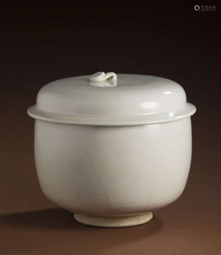 Small POTS of ding Kiln in Song Dynasty