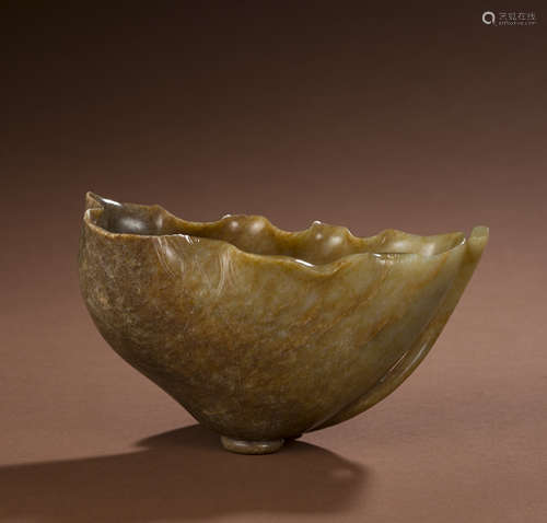 Hetian Jade lotus leaf cup in song Dynasty