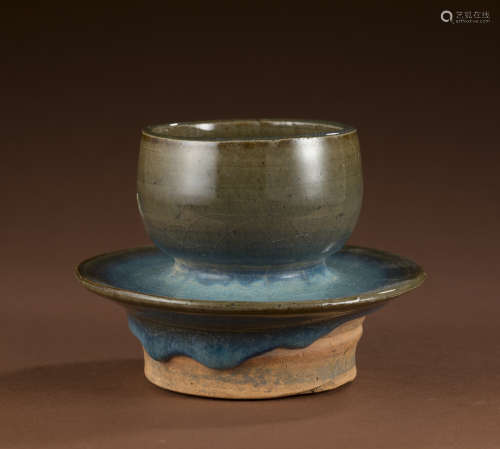 Jun kiln cup holder in song Dynasty