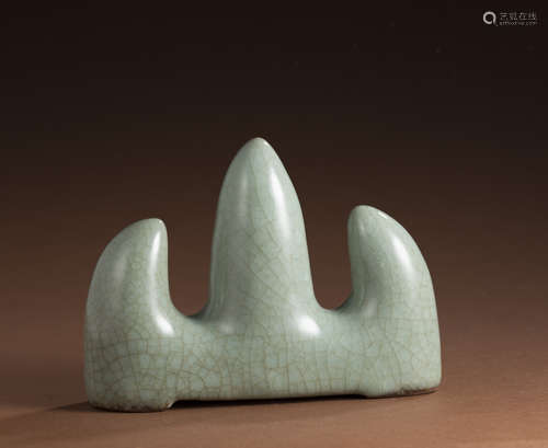 Qing Dynasty porcelain penholder