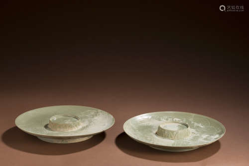 Yue kiln plate in Song Dynasty of China