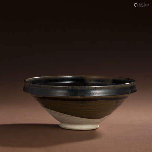 Black glazed porcelain bowl of song Dynasty